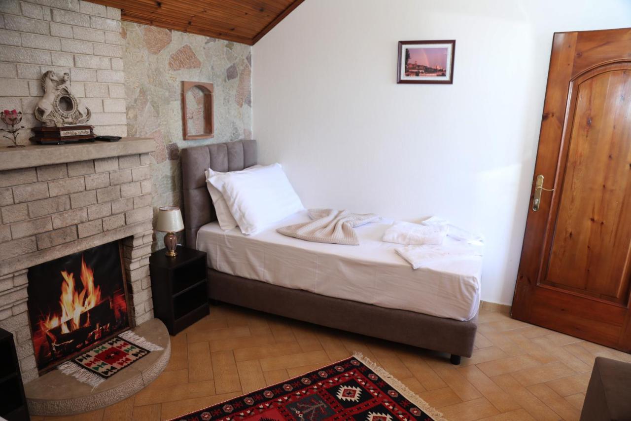 --Hotel Deal-- Rooms With Castle View Krujë المظهر الخارجي الصورة
