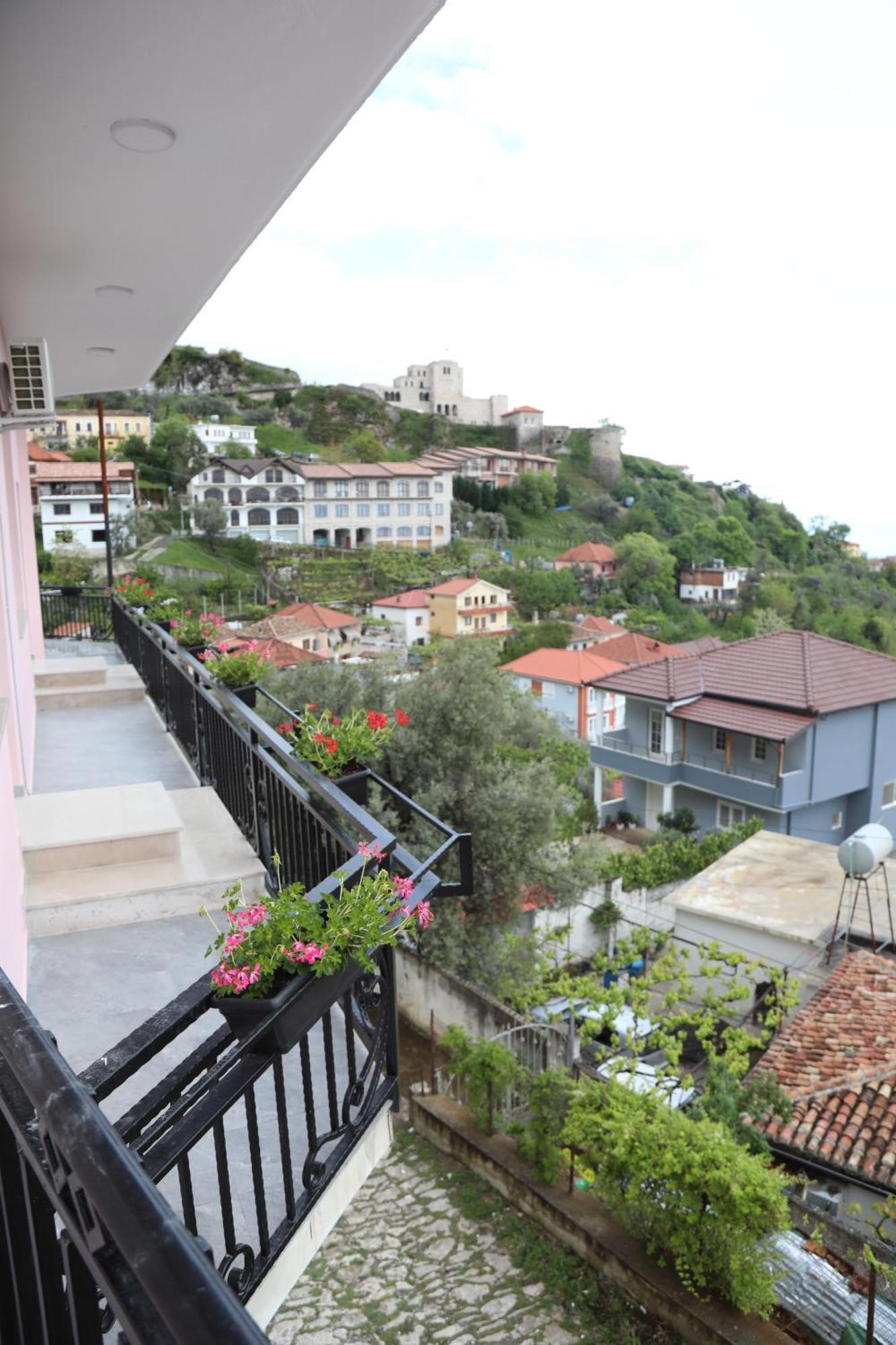 --Hotel Deal-- Rooms With Castle View Krujë المظهر الخارجي الصورة
