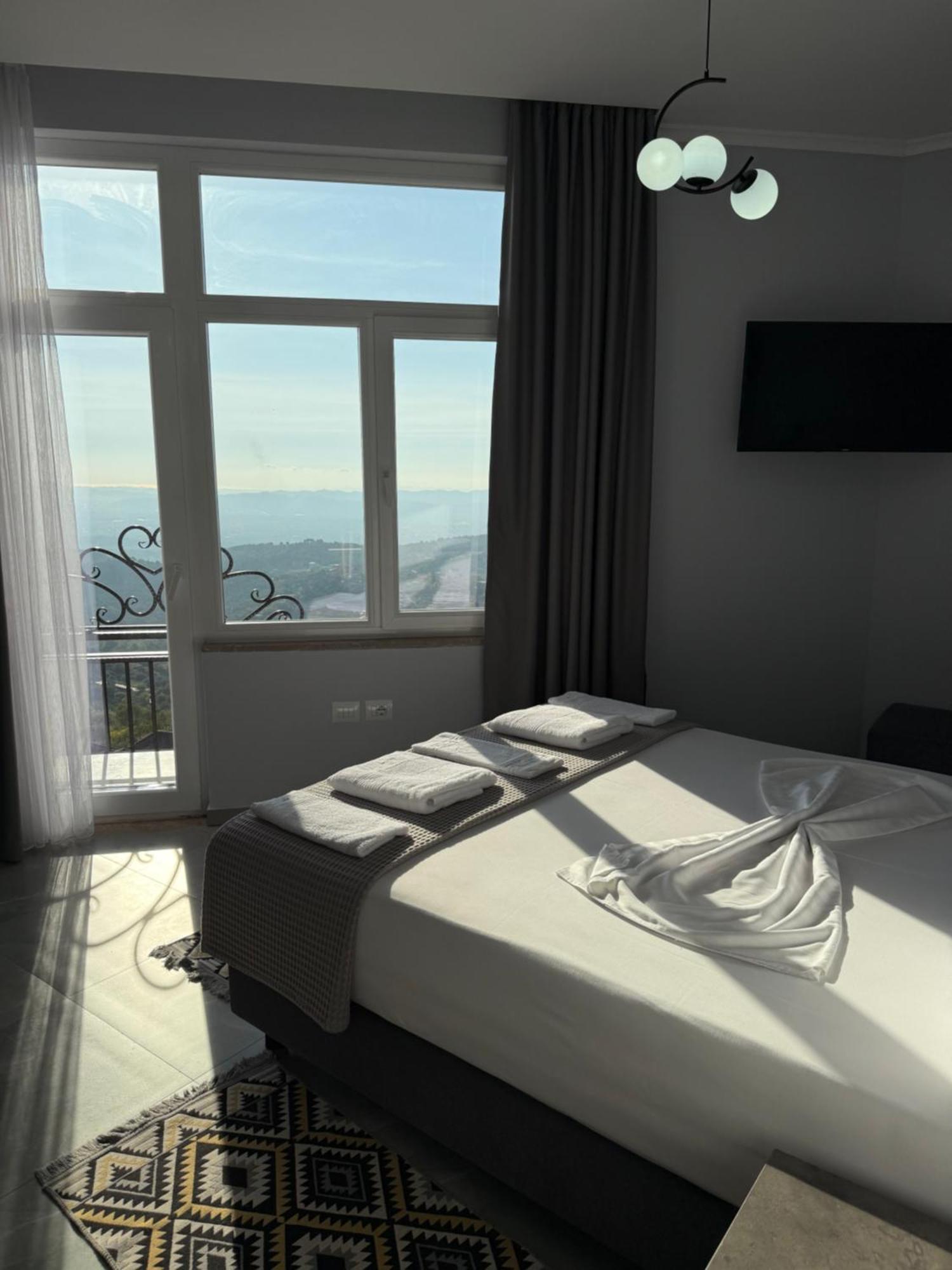 --Hotel Deal-- Rooms With Castle View Krujë المظهر الخارجي الصورة
