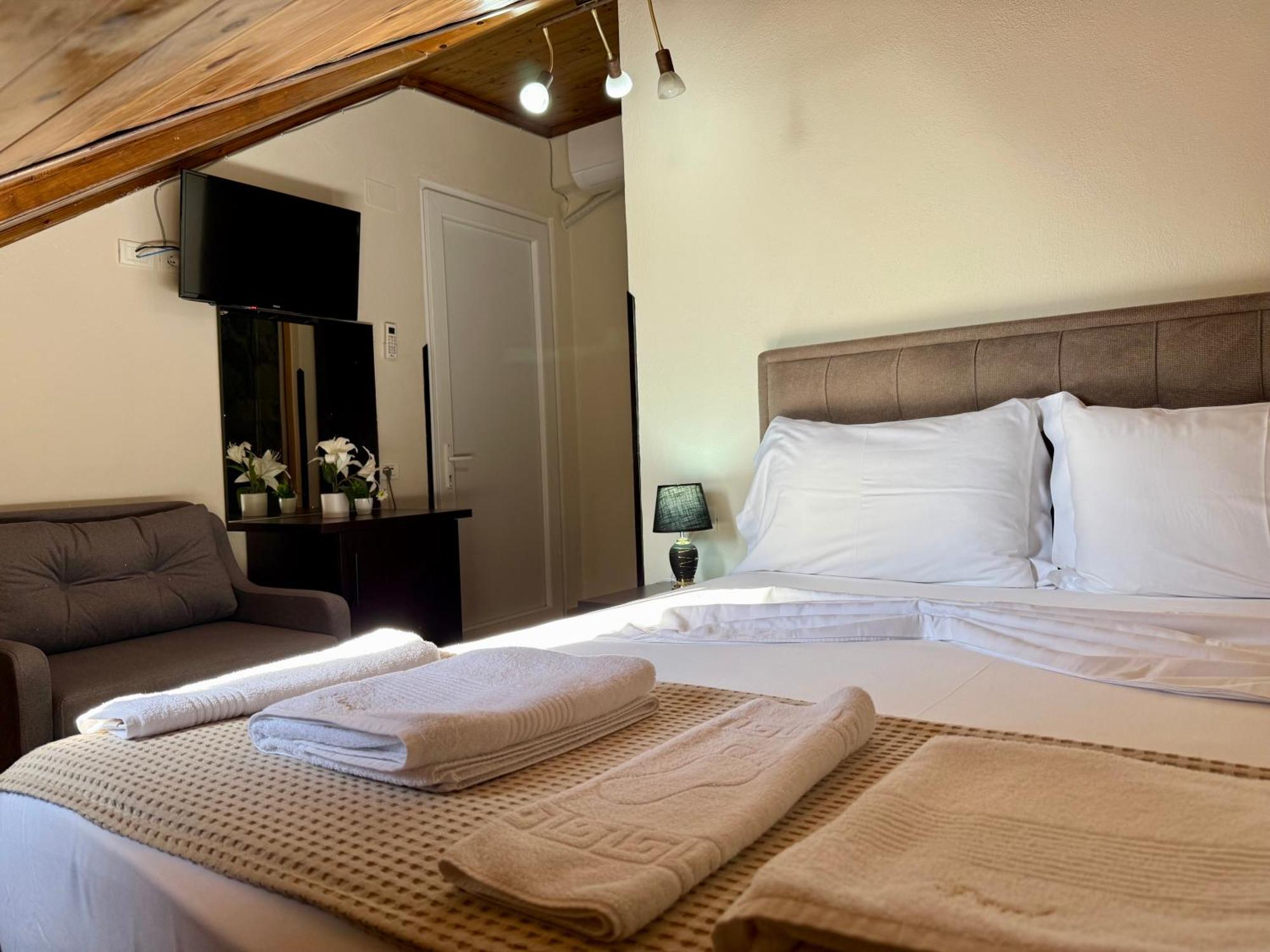 --Hotel Deal-- Rooms With Castle View Krujë المظهر الخارجي الصورة