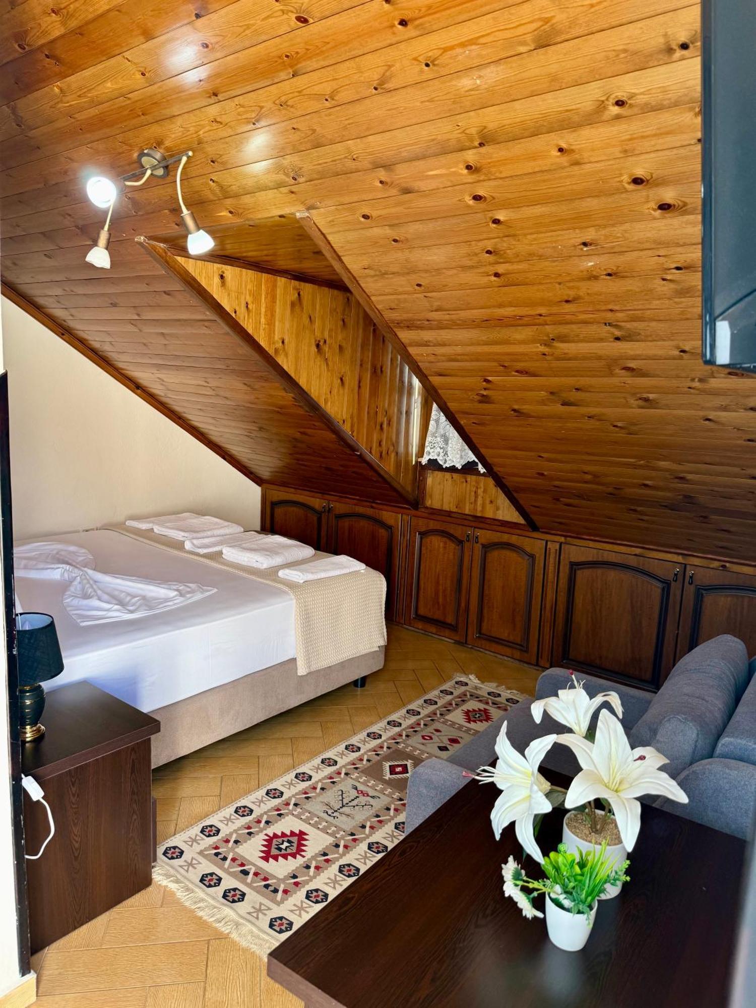 --Hotel Deal-- Rooms With Castle View Krujë المظهر الخارجي الصورة