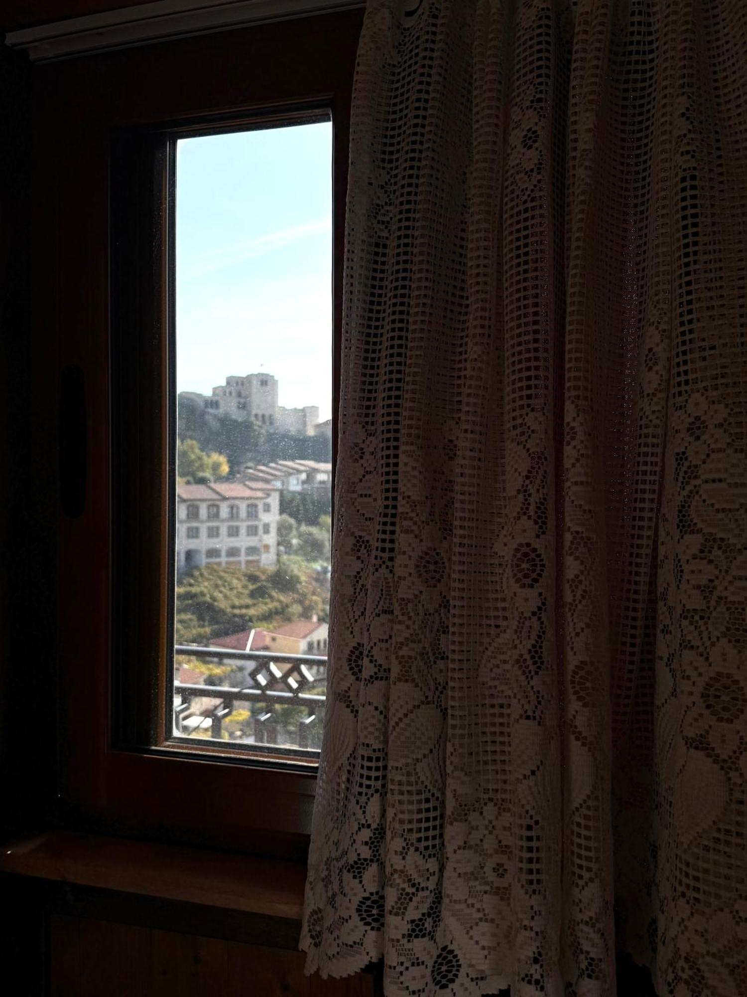 --Hotel Deal-- Rooms With Castle View Krujë المظهر الخارجي الصورة